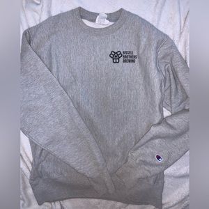 Bissel Brothers Brewing Champion crew neck Sweater
Size M
Used good condition